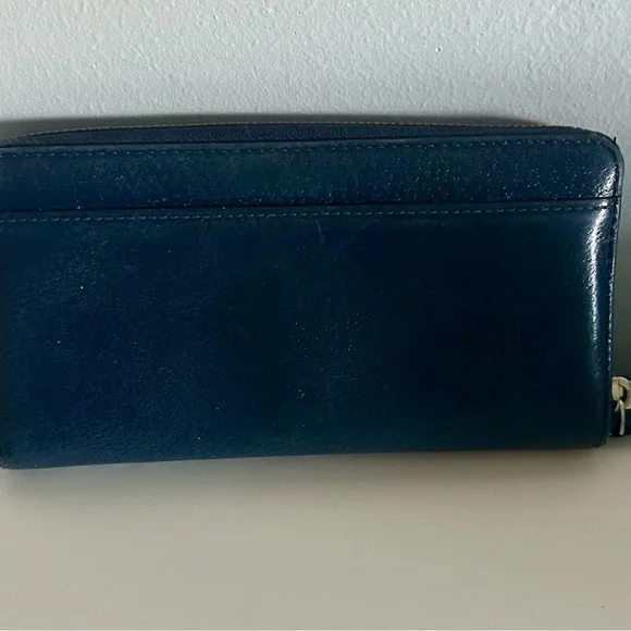 Kate Spade Navy Blue zip around Leather wallet - Picture 2 of 9
